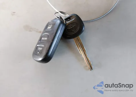 2003 Toyota Sequoia Sr5 V8 z USA, uszkodzony, nr VIN 5TDZT34A43S164405